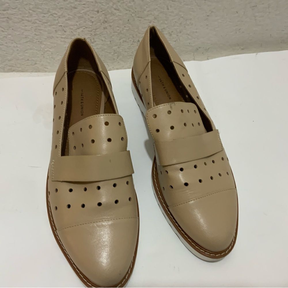 14th and Union perforated flats beige size 8.5 m